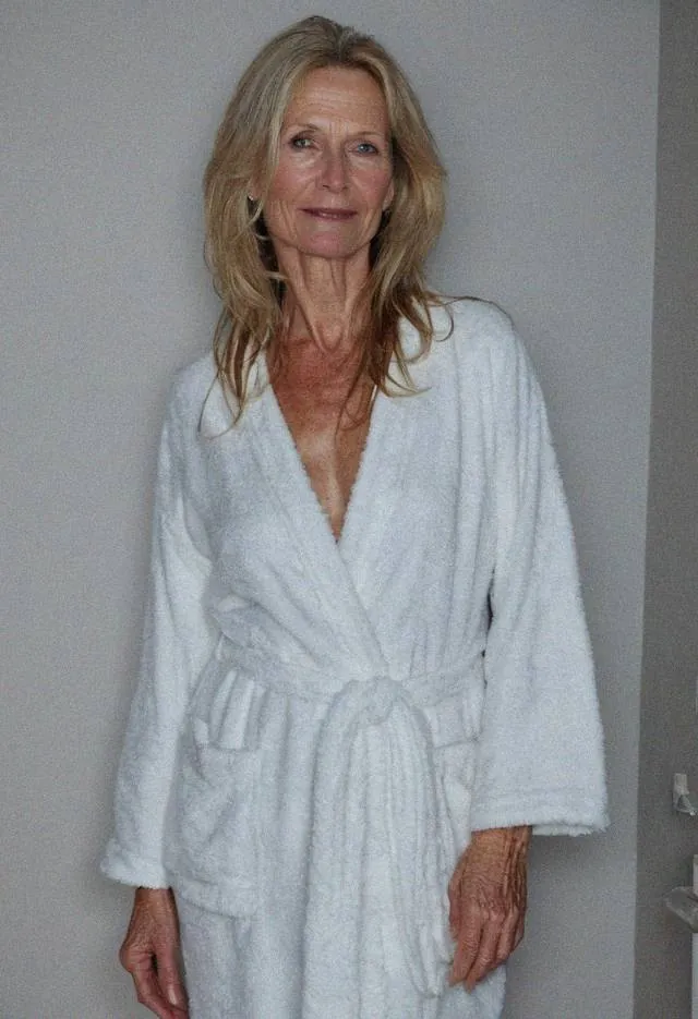 Joanna, 56