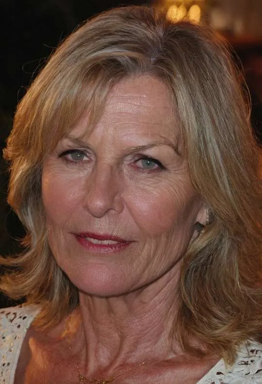 Maria, 54